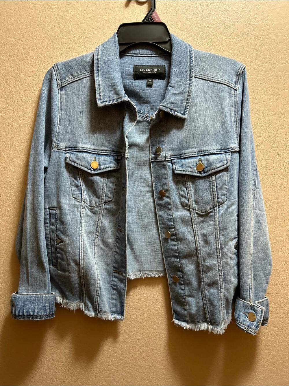 Liverpool Los Angeles Trucker Jacket Light Blue Denim with Fray Hem - Picture 2 of 12